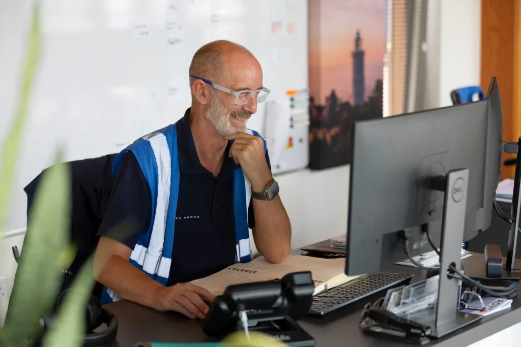 darthaven-marina-contact