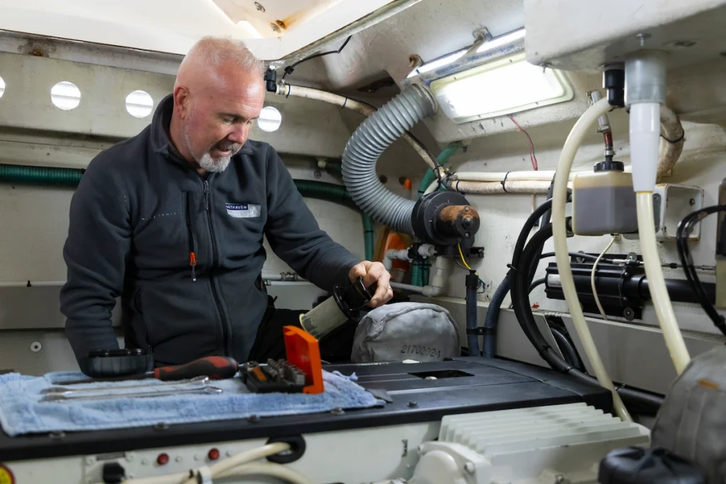 marine-boat-servicing-engineering