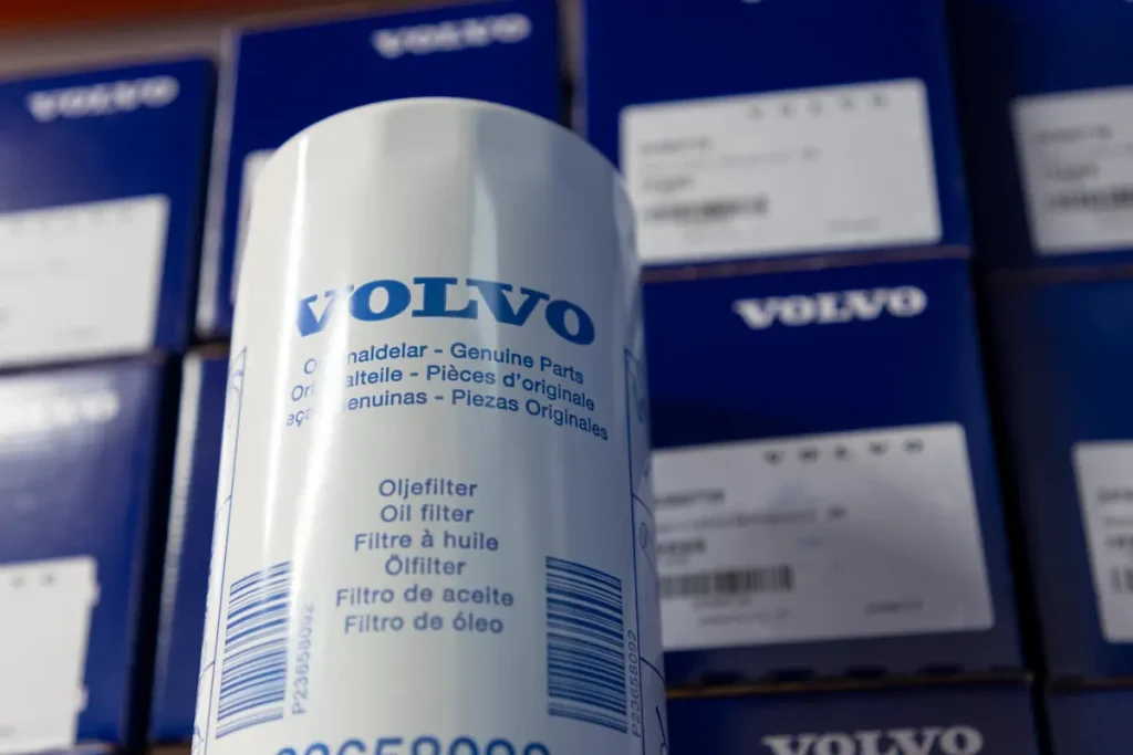 plymouth-volvo-boat-marine-engineering