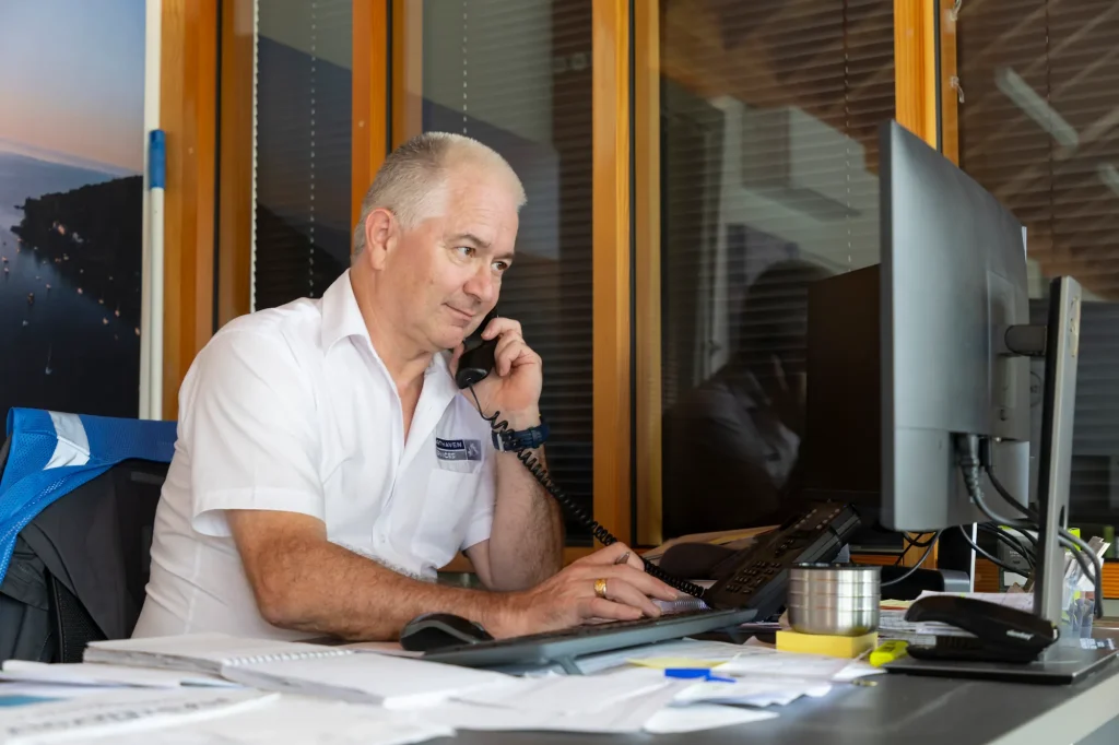 darthaven-marina-services